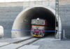 Tragédii v Ejpovickém tunelu stále vyšetřují kriminalisté i odborníci. Technologie za desítky milionů nejspíš selhala V Ejspovickém tunelu srazil vlak šestnáctiletou dívku